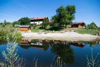 Ein Teich im SEC GmbH - Seminarhaus Anwesen LAMPST&Auml;TT In Soyen